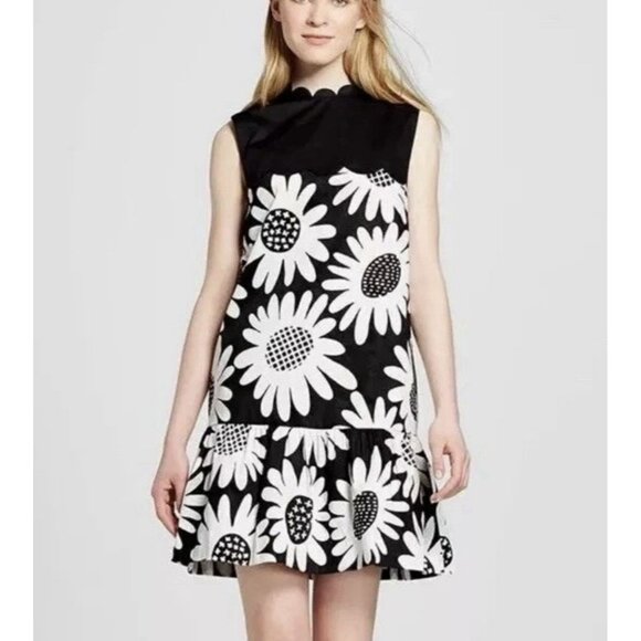 Victoria Beckham Target Dress Medium Black White Daisy Scallop Ruffle Shift